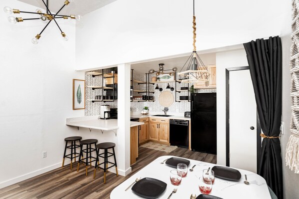 Private kitchen - Modern Copper Condo - Ski-in (Copper Mountain)