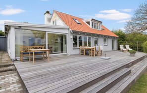Outdoor dining - 3 bedroom nice home in Gudhjem (Gudhjem)