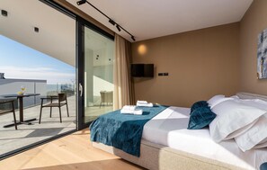 5 chambres, coffre-fort, lit de bébé portatif, accès au Wi-Fi (inclus)