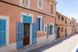 Exterior - Vacation Home Cas Padri Pep with Pool, Wi-Fi, Garden & Terrace (Ariany)