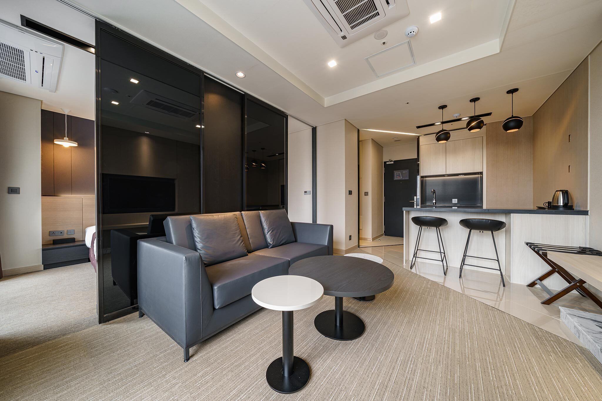 royal suite | 1 bedroom, premium bedding, desk, laptop workspace