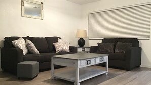 Smart TV - A Beautiful Colorado River Retreat (Bullhead City)