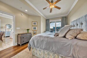 3 bedrooms, iron/ironing board, travel crib, free WiFi - Salt Water Express by AvantStay | Top Floor, Corner Unit | Adagio (Santa Rosa Beach)