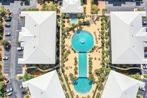 Pool - Salt Water Express by AvantStay | Top Floor, Corner Unit | Adagio (Santa Rosa Beach)