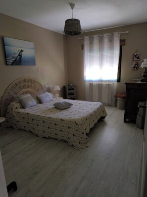 2 chambres, fer et planche à repasser, Wi-Fi