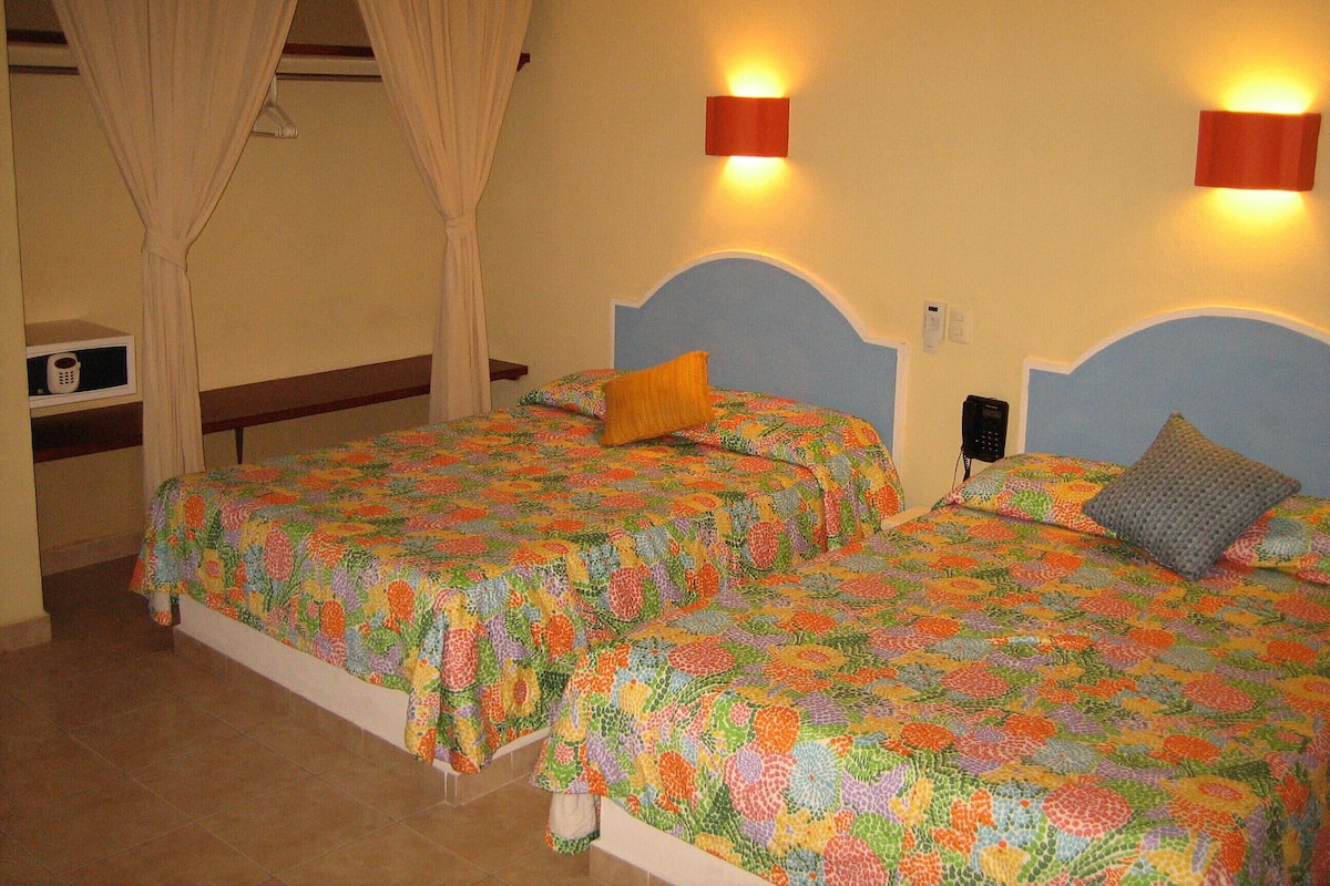 Standard Room, 2 Double Beds | Bed sheets
