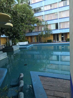 Udendørs pool