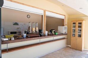 Breakfast area - Aggelina's Apartments (Kefalonia)