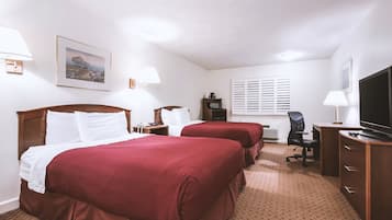 1 ห้องนอน, โต๊ะทำงาน, พื้นที่ทำงานแบบใช้แล็ปท็อป, ผ้าม่านกันแสง