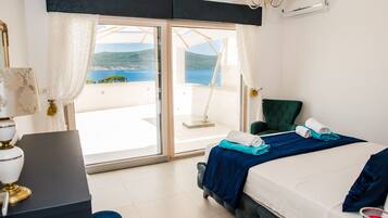 Apartment | 2 bedrooms, iron/ironing board, free WiFi, bed sheets