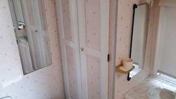 Baita, 1 letto king | Bagno | Doccia, asciugacapelli, asciugamani