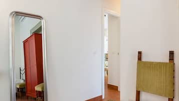 Quarto quádruplo clássico | Individualmente decorados, individualmente mobiliados