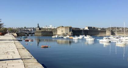 Joli Studio Avec Grand Balcon vue mer