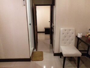 Familie suite | Een bureau, een strijkplank/strijkijzer, gratis wifi, beddengoed