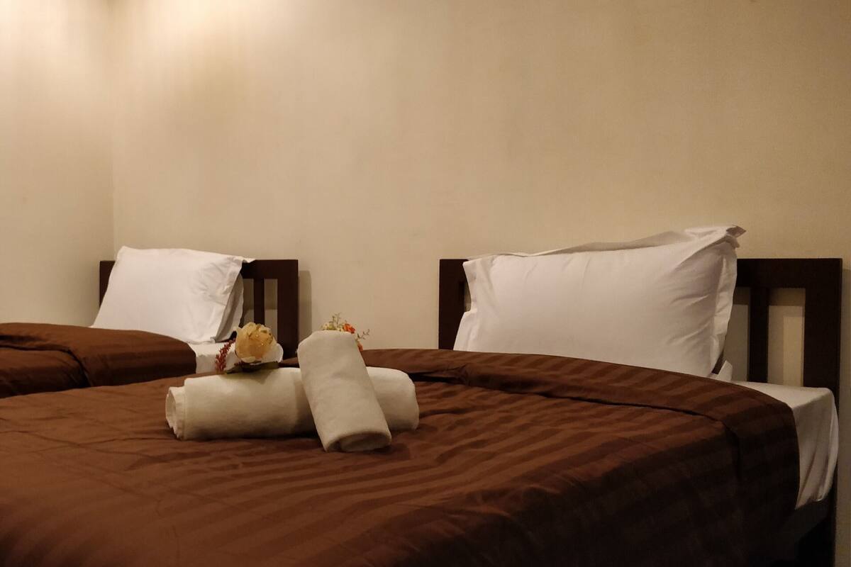 ห้องทวิน | โต๊ะทำงาน, เตารีด/โต๊ะรีดผ้า, Wi-Fi ฟรี, ผ้าปูที่นอน