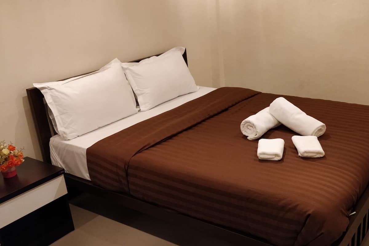 ห้องดับเบิล | โต๊ะทำงาน, เตารีด/โต๊ะรีดผ้า, Wi-Fi ฟรี, ผ้าปูที่นอน
