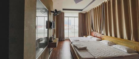 VIP Quadruple | Free WiFi, bed sheets