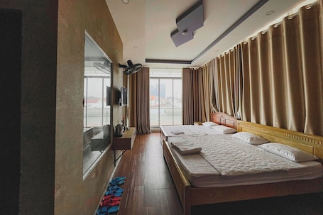 VIP Quadruple | Free WiFi, bed sheets