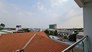 高級四人房 | 免費 Wi-Fi、床單