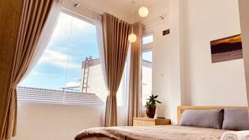 Free WiFi, bed sheets