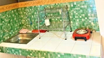 Apartment, 1 Bedroom | Private kitchen