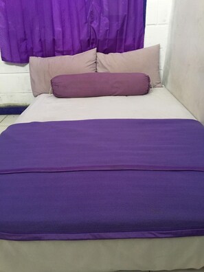 スタンダード ルーム | WiFi (無料)、ベッドシーツ