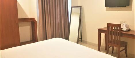 Rom – deluxe | Skrivebord, wi-fi (inkludert) og sengetøy