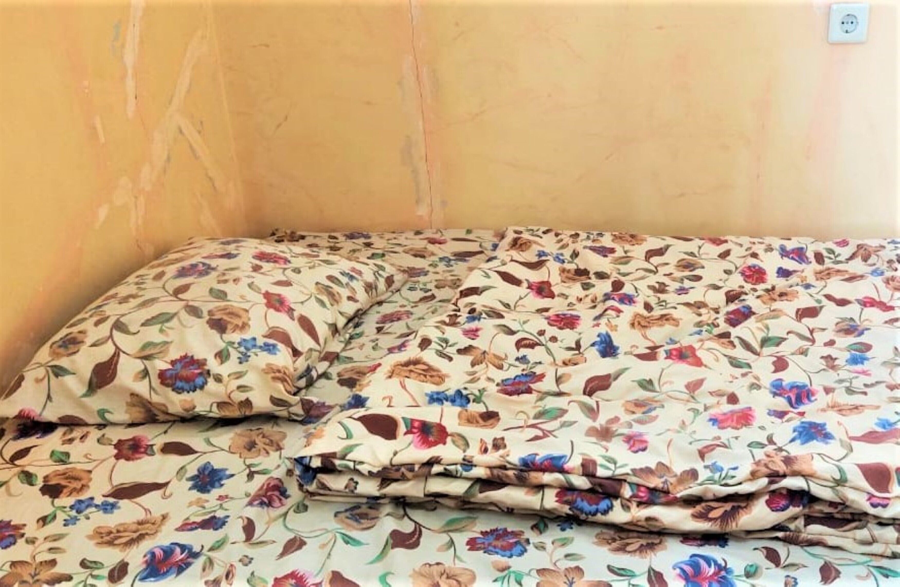 Habitación estándar | Caja fuerte y escritorio