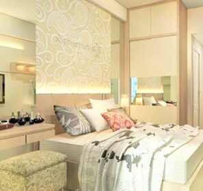 Studio | Desk - New Apartment Bale Hinggil by Eric (Surabaya)