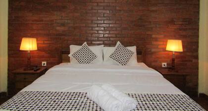 Nia Maretta House Syariah