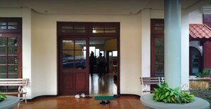 Villa, 5 Bedrooms | 1 bedroom, free WiFi, bed sheets - Villa Primavera (Batu)