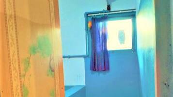 Phòng Deluxe | Phòng tắm | Buồng tắm vòi sen