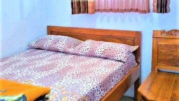 Phòng Deluxe | Bàn, truy cập Internet không dây miễn phí