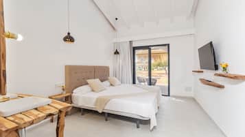 Standard Double Room, Terrace | Premium bedding, memory-foam beds, minibar, desk