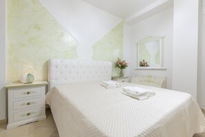 5 dormitoris, wifi gratuïta i roba de llit 