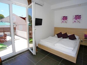 1 bedroom, Internet, bed sheets