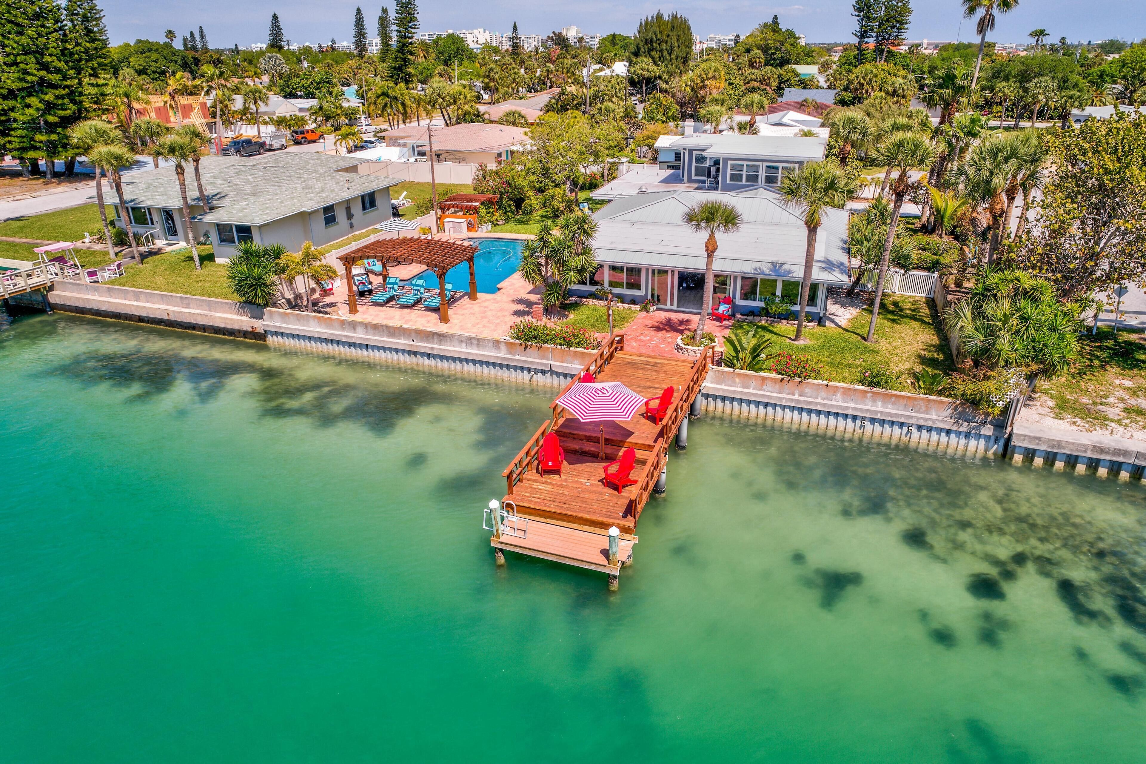 Ferienhaus, Mehrere Betten (Paradise Found Luxurious waterfront p) | Pool