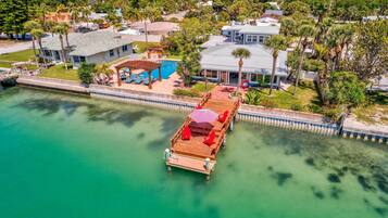 Ferienhaus, Mehrere Betten (Paradise Found Luxurious waterfront p) | Pool