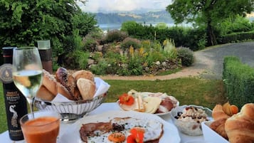 Petit déjeuner buffet compris tous les jours