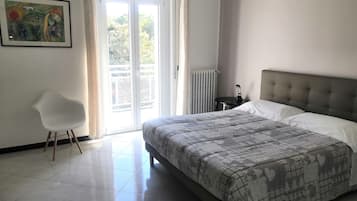 4 Schlafzimmer, Schreibtisch, kostenloses WLAN, Bettwäsche