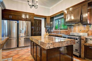 Microondas y licuadora