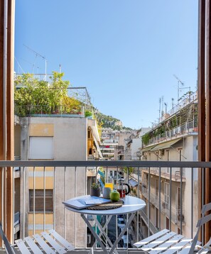 Business Studio | Balcony