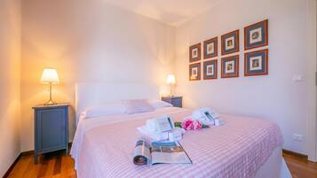 Appartamento familiare, 3 camere da letto, 2 bagni (La Maison du Bonheur) | 3 camere, Wi-Fi