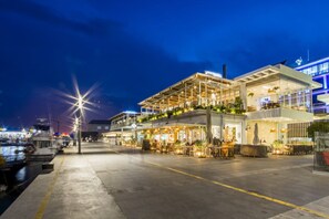 ال�منشأة من الخارج