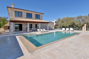 Udendørs pool