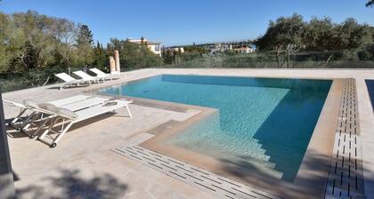 Sehr geräumige Villa auf Mallorca in zeitgenössischem Stil, priv. Pool