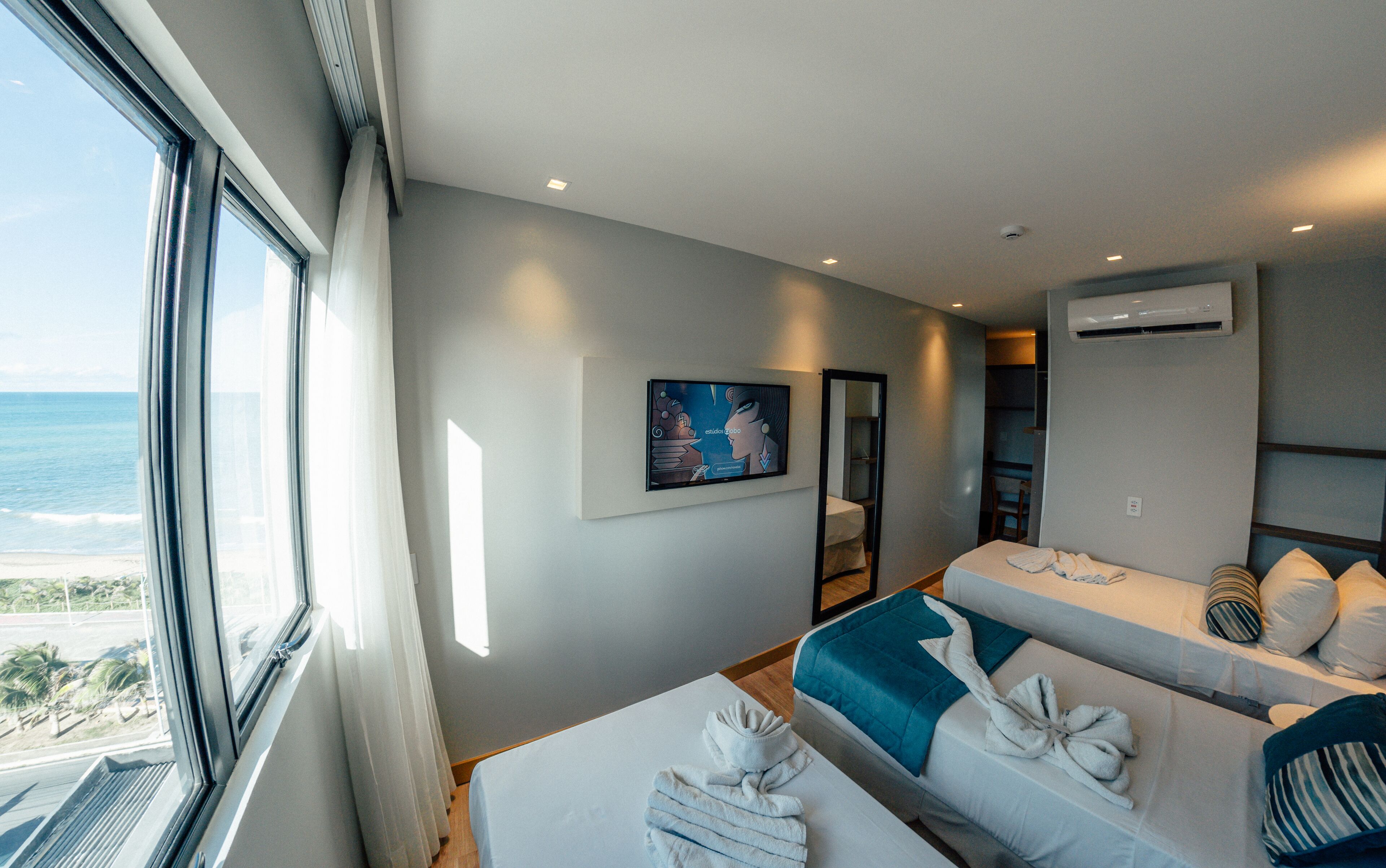 luxo lateral mar triplo | 1 bedroom, minibar, in-room safe, individually decorated