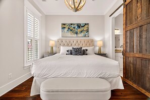 4 Schlafzimmer, Bügeleisen/Bügelbrett, kostenloses WLAN, Bettwäsche