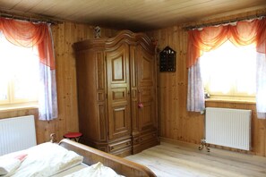 3 Schlafzimmer, Bügeleisen/Bügelbrett, WLAN