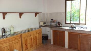 冰箱、微波炉、炉灶、茶具/咖啡用具